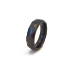 zwarte zirkonium ring, gefacceteerd