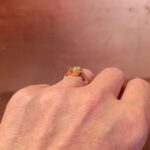 18 kt rose gouden ring met 0.25 ct diamant en halo van tsavoriet